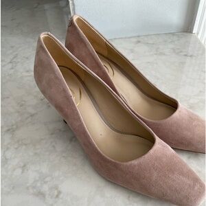 Sam edelman suede pumps